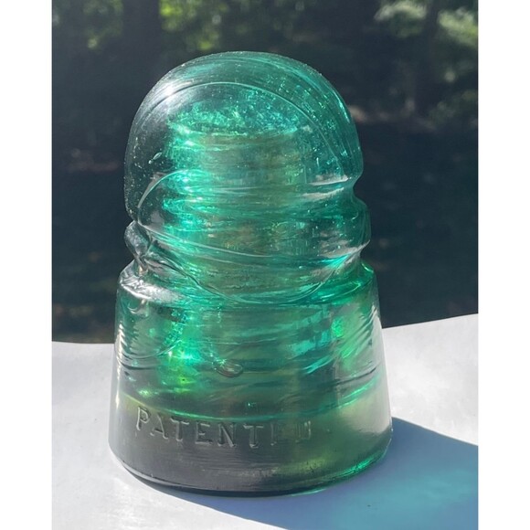 CD 147 Brookfield Green Glass Insulator PATENTED OCT 8TH 1907 Spiral Groove - Picture 11 of 13